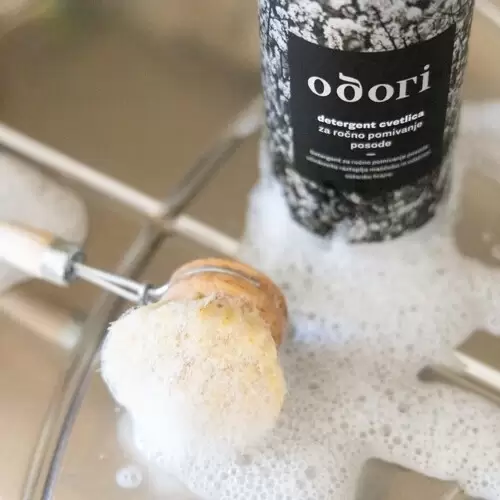 detergent za ročno pomivanje posode